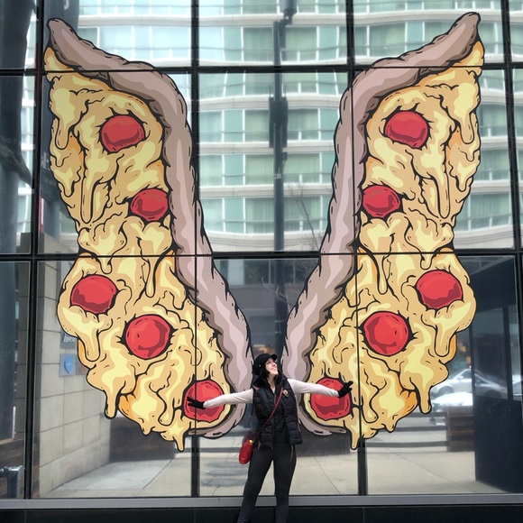 Meet your Posher, Sarah - Picture 2 of 3